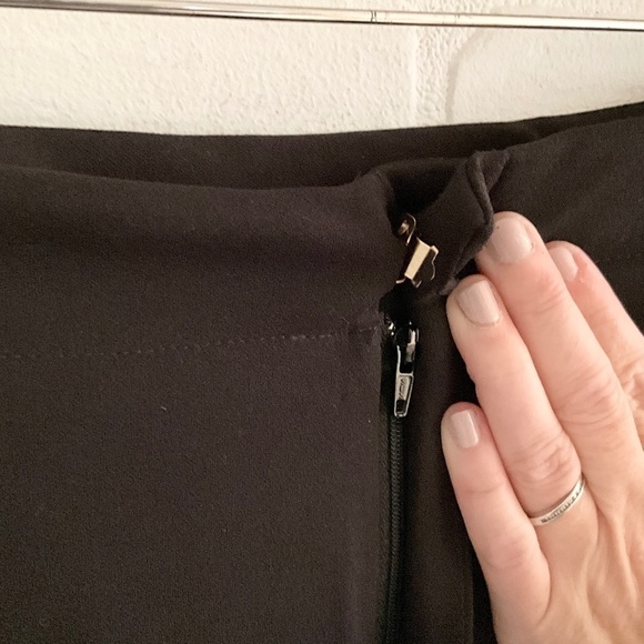 H by Halston Dress Pants Crop wide leg Black High rise Gold buttons Military XS - Picture 6 of 12